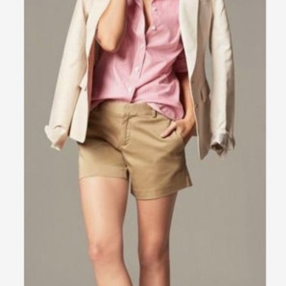 NWT Banana Republic Hampton Fit Tan Khaki Chino Shorts Size 6